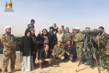  مبلغو لجنة الإرشاد والتعبئة في محور تلعفر برفقة قافلة جامع خديجة لأهالي حي البلديات ببغداد .. ينقلون سلام ووصايا المرجعية الدينية لقوات الحشد الشعبي المرابطة في (تل صفوك) على الحدود السورية، ويقدمون الدعم اللوجستي المطلوب