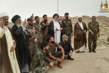 لجنة الإرشاد والتعبئة ترافق وفد من معتمدي المرجعية الدينية لتفقد قوات الحشد في منطقة “الناعمة” في محافظة صلاح الدين لنقل سلام ودعاء مراجع الدين للمقاتلين وتقديم الدعم اللوجستي وللإشادة بمرابطتهم وببطولاتهم وتضحياتهم الجسيمة